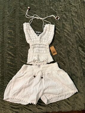 SOLD New White Linen Set